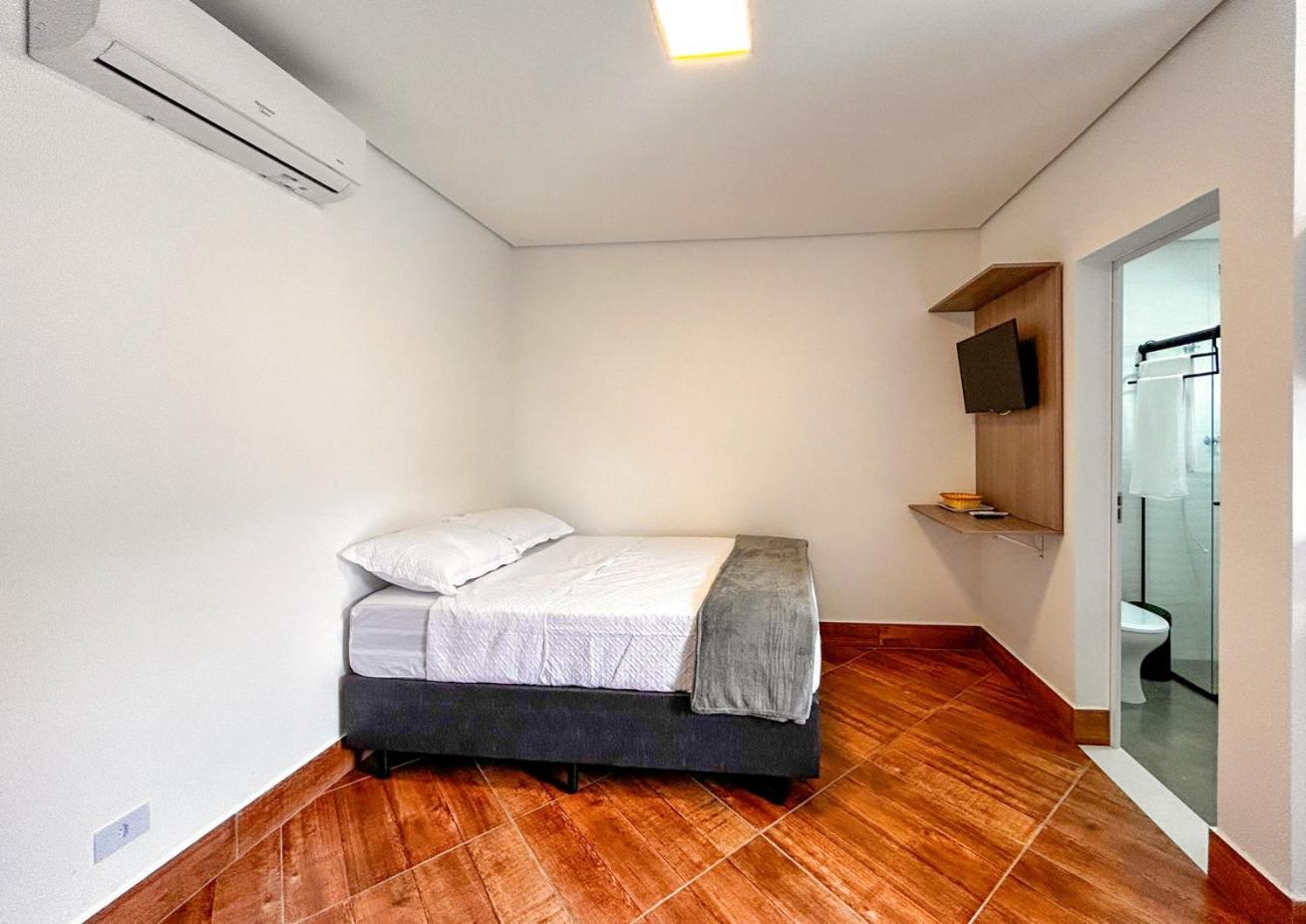 Otimo Flat A Beira Mar Na De Guaratuba Sp Apartamento Bertioga